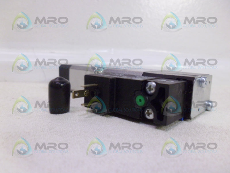 NORGREN V415517D-C313B VALVE *NEW NO BOX*