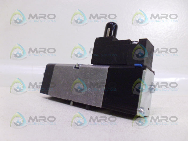 NORGREN V415517D-C313B VALVE *NEW NO BOX*