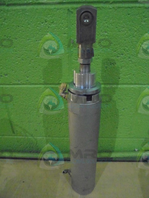 TPC PNEUMATICS UARDB63-0800-R3662 AIR CYLINDER *USED*