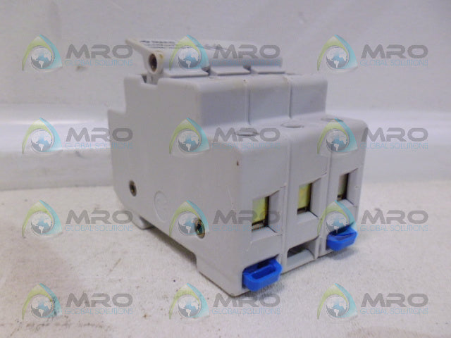 GOULD USM3 FUSE HOLDER  *USED*