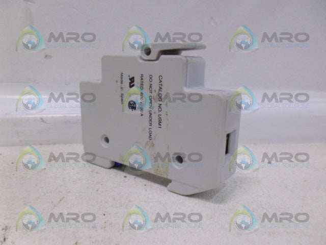 GOULD USM1 FUSE HOLDER *USED*