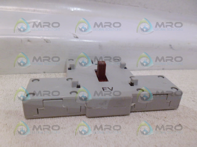 HUBBELL HBLAC1 AUXILIARY CONTACT *NEW NO BOX*