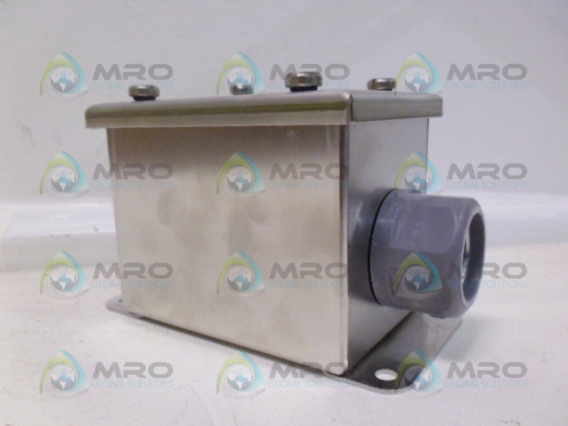 ALLEN BRADLEY 800H-1HZ4 SER P ENCLOSURE (AS PICTURED) *NEW NO BOX*