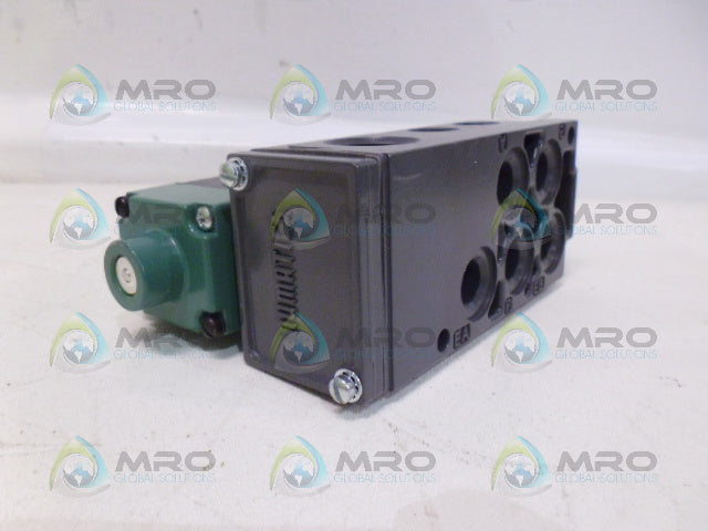 NUMATICS 082SS43AK000030 SOLENOID VALVE *NEW NO BOX*