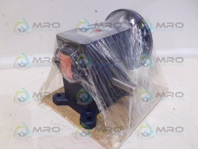 GROVE GEAR GRG8210116.00 RIGHT ANGLE GEAR REDUCER RATIO 40:1 *NEW IN BOX*