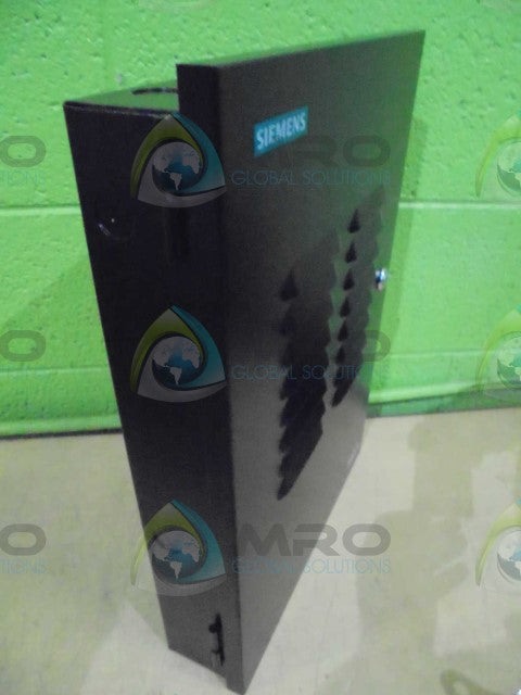 SIEMENS 310-099073 ENCLOSER *NEW IN BOX*