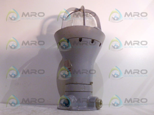 CROUSE-HINDS EVCX215 INDUSTRIAL LIGHT FIXTURE *NEW NO BOX*