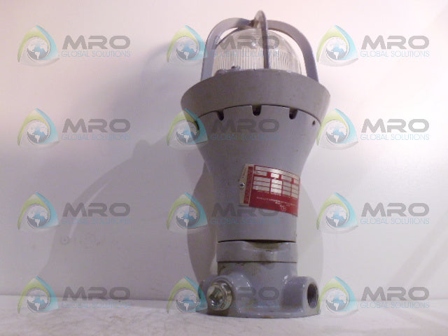 CROUSE-HINDS EVCX215 INDUSTRIAL LIGHT FIXTURE *NEW NO BOX*