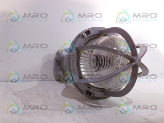 CROUSE-HINDS EVCX215 INDUSTRIAL LIGHT FIXTURE *NEW NO BOX*