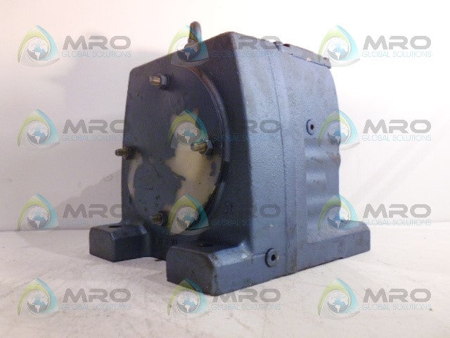 SEW EURODRIVE R67DV132S4 GEAR REDUCER RATIO 4.93 *USED*