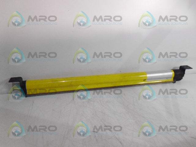 ALLEN BRADLEY R4J0640YD SER A GUARD SHIELD LIGHT CURTAIN REV. B *USED*
