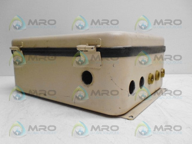 TAPESWITCH ZC-4 ZONE CONTROLLER *USED*