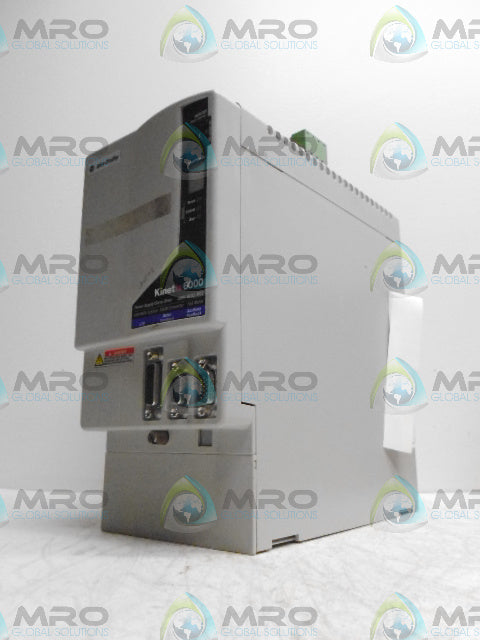 ALLEN BRADLEY 2094-BC02-M02 SER A AXIS MODULE F/W V1.81 (REMAN) *NEW IN BOX*