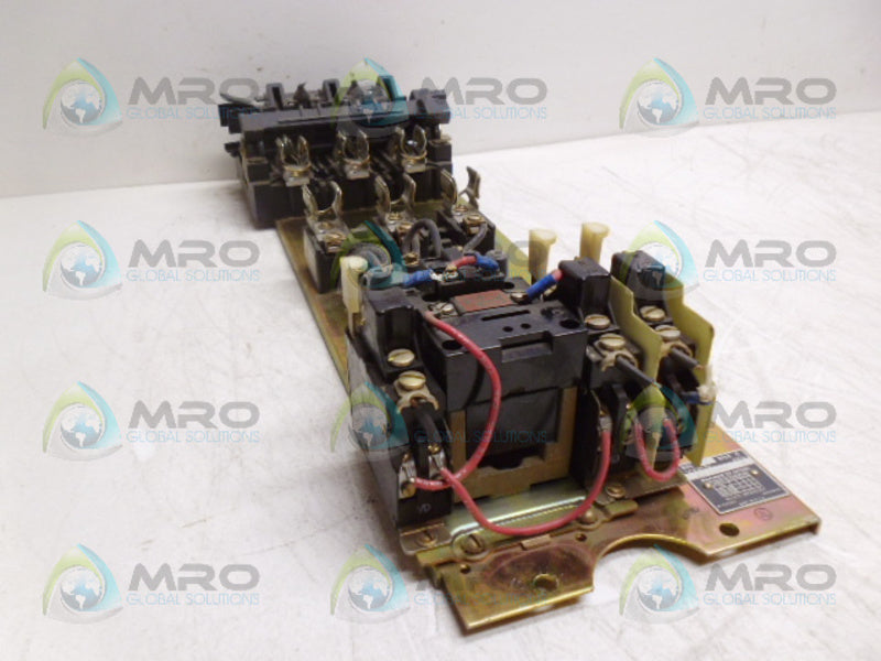 ALLEN BRADLEY 712-AACD24 SER N COMBINATION STARTER *USED*