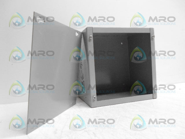 COOPER B-LINE 886SC ENCLOSER *NEW NO BOX*