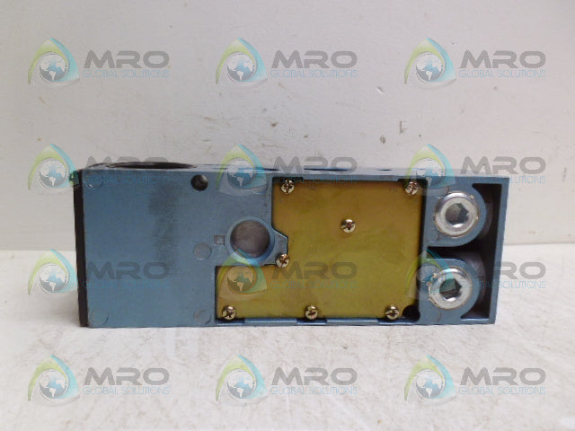 MAC 6313D-617-PM-114DA VALVE *NEW IN BOX*