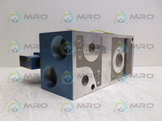 MAC 6631A-613-PM-114DA SOLENOID VALVE (AS PICTURED) *NEW NO BOX*