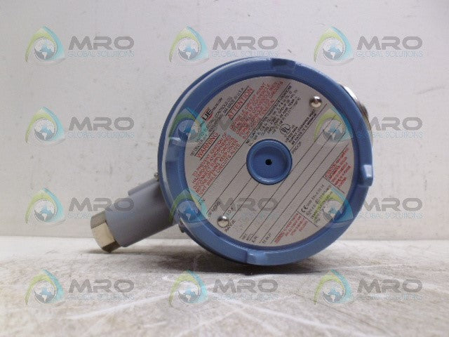 UE H121-702 PRESSURE SWITCH *NEW IN BOX*