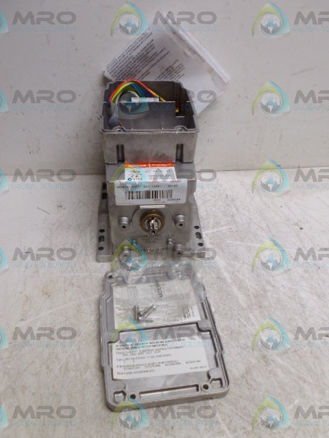 HONEYWELL M4185B1009 MODUTROL IV MOTOR *NEW IN BOX*
