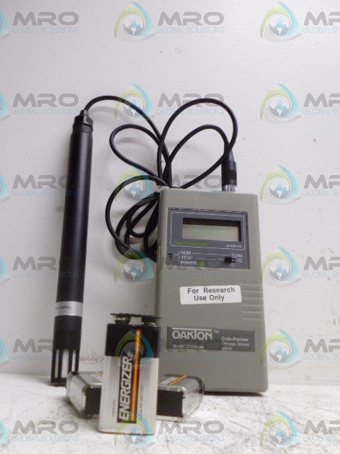 OAKTON 37200-00 THERMOHYGROMETER *NEW IN BOX*