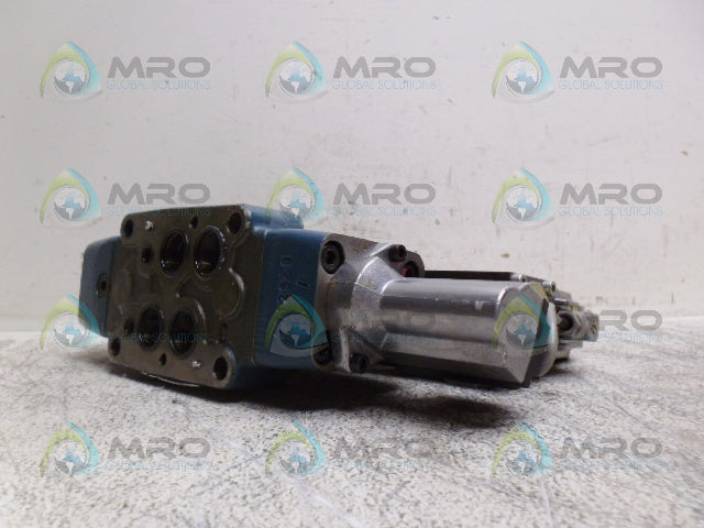 BOSCH 0811404258 DIRECTIONAL VALVE *NEW NO BOX*