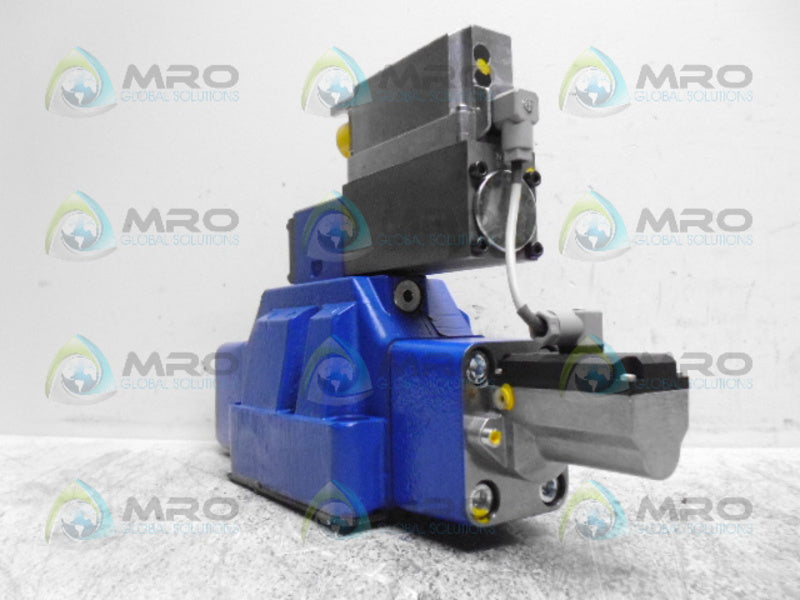 REXROTH 0811404438 4WRLE27Q4-430M-30/G24ETK0/A1M * NEW NO BOX *