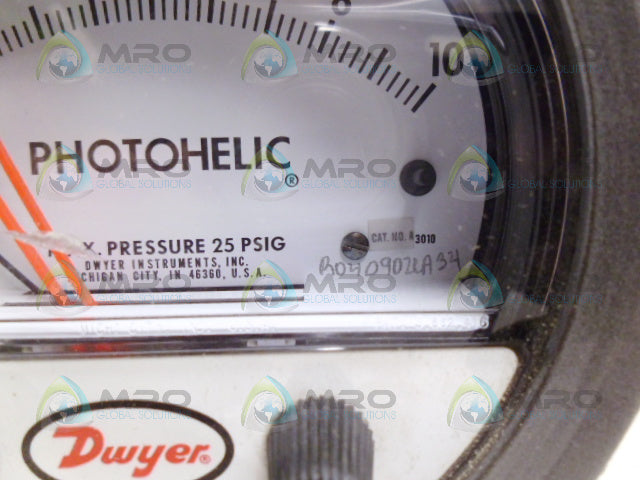 DWYER SERIES 3000 PHOTOHELIC A3010 PGAUGE 0-10" WC (AS PICTURED) *NEW IN BOX*