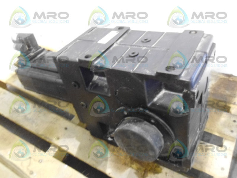 LENZE GKS07-3SSBR14LC32 GEAR MOTOR BOX  *USED*