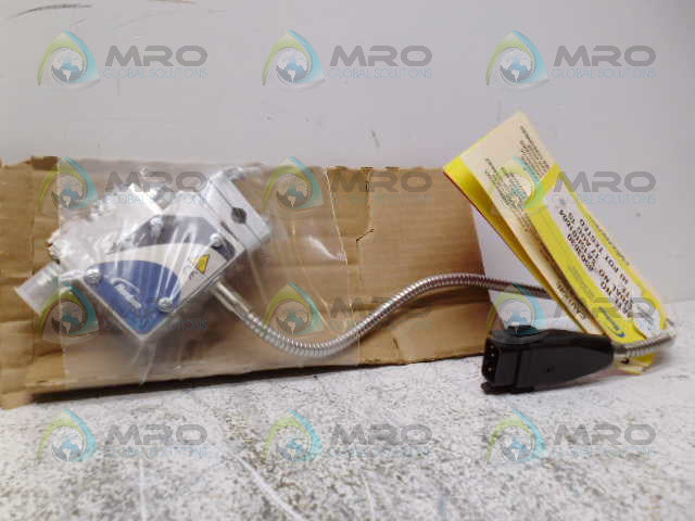 NORDSON 8503630 BCS-SURS-01201ACATBAXXXXN01 GLUE GUN *NEW IN BOX*