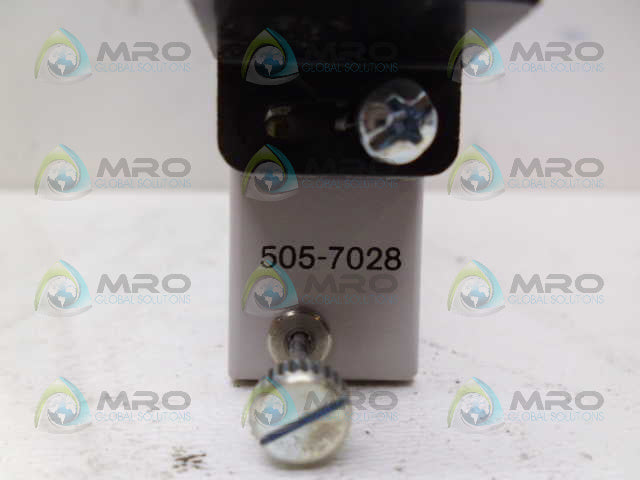 SIEMENS 505-7028 THERMOCOUPLE INPUT MODULE *NEW IN BOX*