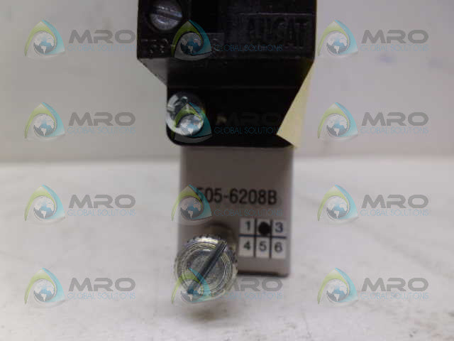 SIEMENS 505-6208B OUTPUT MODULE *NEW IN BOX*