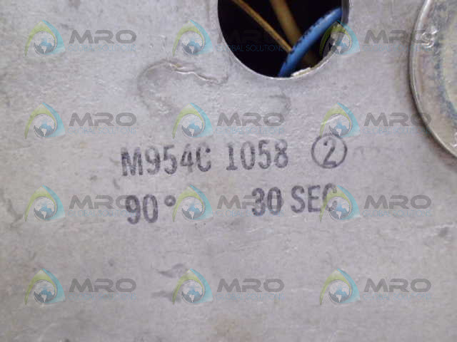 HONEYWELL M954C1058 MODUTROL MOTOR *USED*