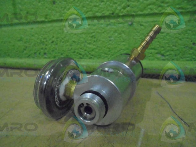 AIRGAS Y11-530AC10 GAS REGULATOR *NEW IN BOX*