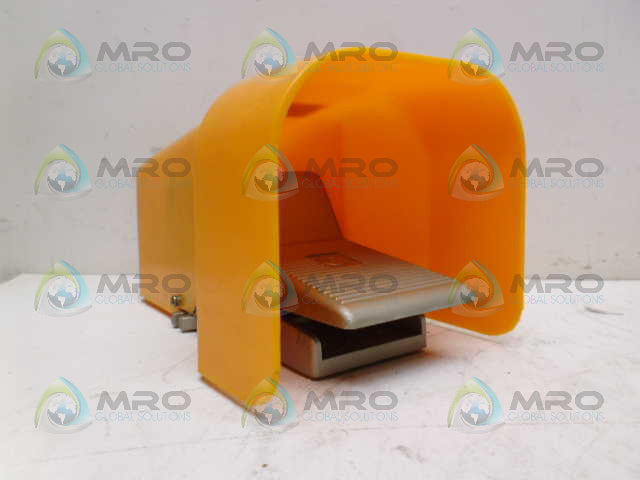 NULINE 09249129 FOOT PEDAL SWITCH *NEW IN BOX*