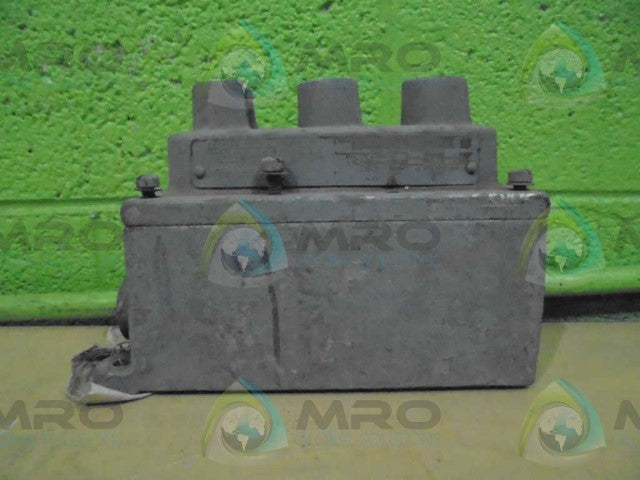 CROUSE-HINDS EFD-2453 STATION *USED*