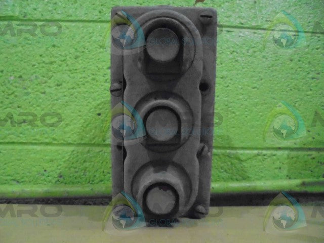 CROUSE-HINDS EFD-2453 STATION *USED*