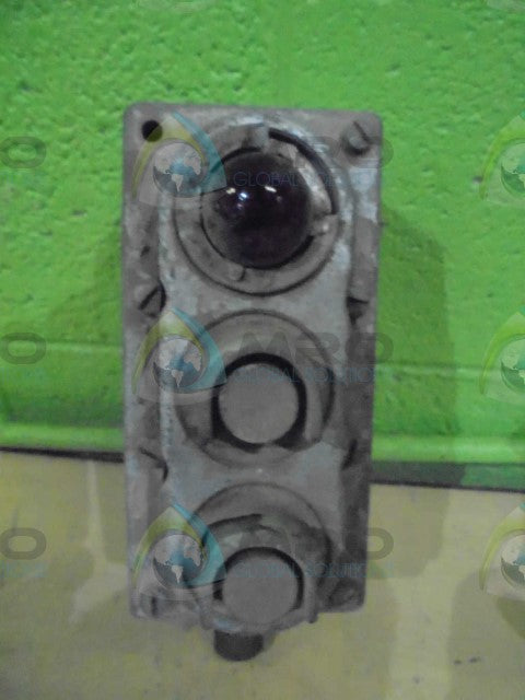 CROUSE-HINDS EFD-2475 STATION *USED*