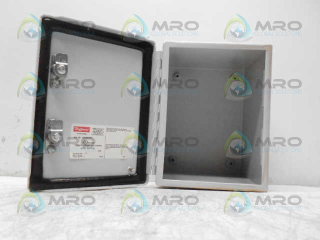 HOFFMAN A8066CHFL QUARTER TURN JIC BOX *NEW NO BOX*