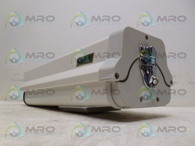 REVERE RVCH-600 INDOOR/OUTDOOR CAMERA HOUSING *NEW IN BOX*