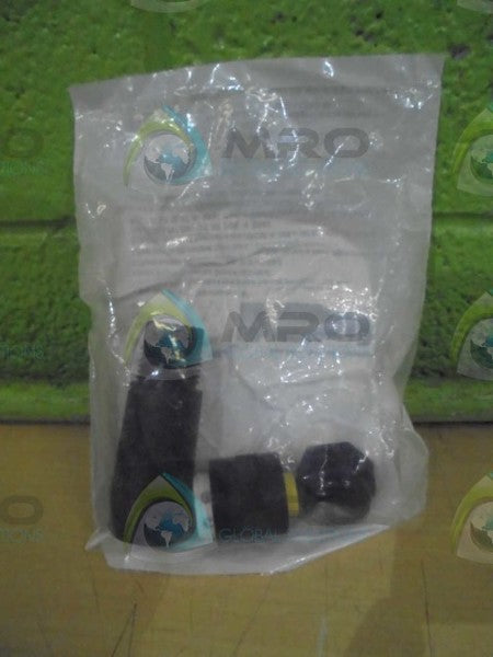 GEBERAL MILLS MENMIN-3FP-FW 3POLE FEMALE PLUG *FACTORY SEAL*