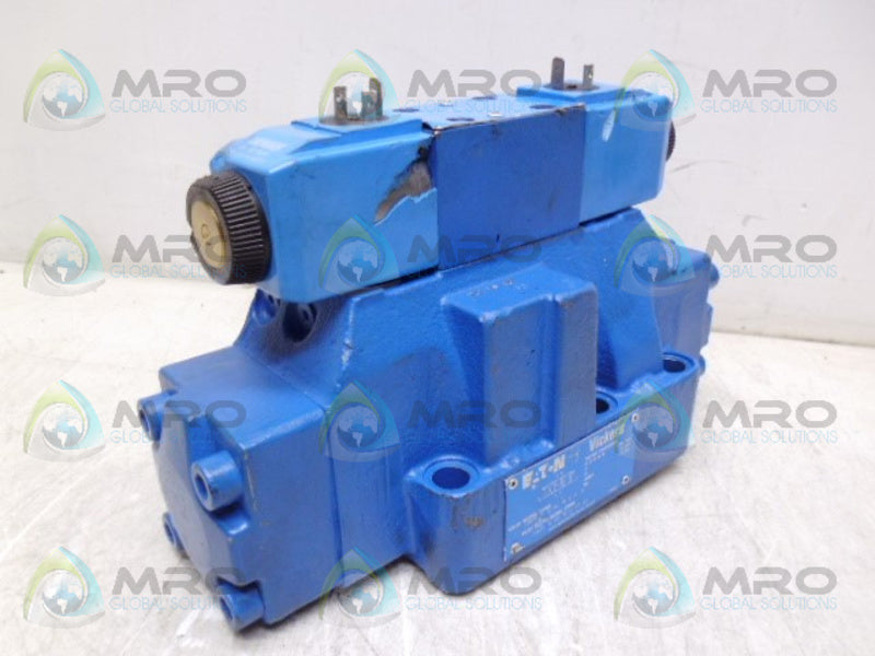 VICKERS DG5V8H6CMUH10 DIRECTIONAL VALVE (AS PICTURED) *NEW NO BOX*
