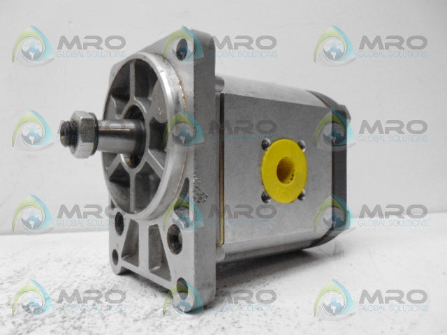 REXROTH 1PF2G240/022RC20MB HYDRAULIC PUMP *NEW NO BOX*