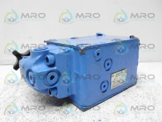 VICKERS DGX063F60 REDUCING VALVE *NEW NO BOX*