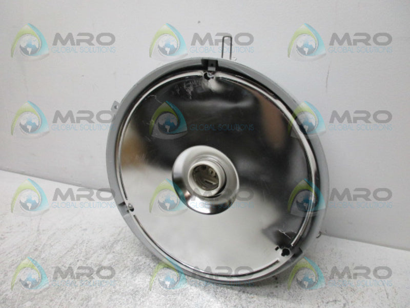 GENERAL ELECTRIC MPB25MOAX LIGHT FIXTURE (AS PICTURED) *NEW NO BOX*