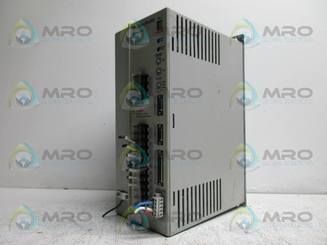 ALLEN BRADLEY ULTRA3000I 2098-DSD-HV050X-DN SER B F/W V1.41 AC DRIVE *USED*