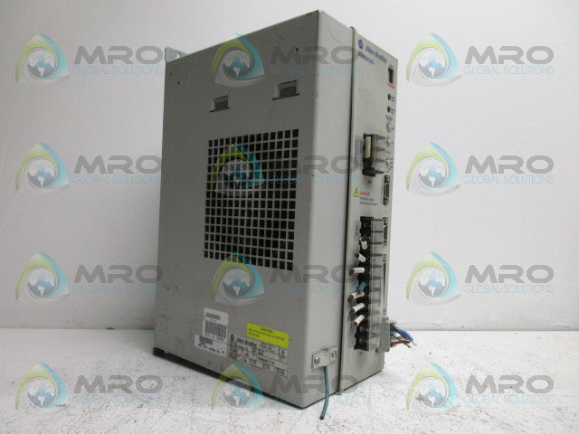 ALLEN BRADLEY ULTRA3000I 2098-DSD-HV050X-DN SER B F/W V1.41 AC DRIVE *USED*