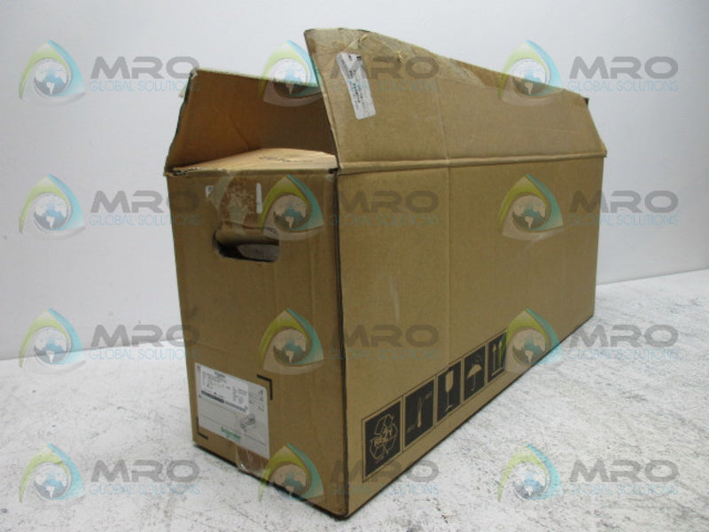 SCHNEIDER ELECTRIC SM-140/30/210/P0/45/M1/B1 SERVO MOTOR *NEW IN BOX*