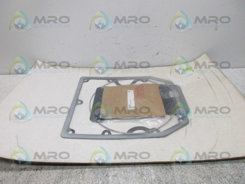 COOPER 033-679 KIT *NEW IN FACTORY BAG*