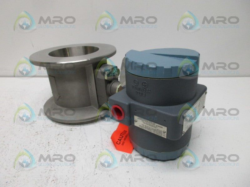 FOXBORO 83W-D04S1SSTNF VORTEX FLOWMETER *NEW IN BOX*
