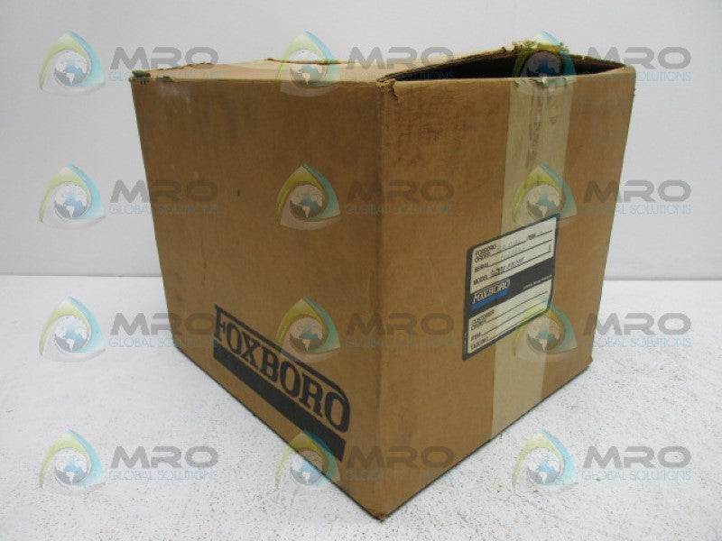 FOXBORO 867DF-MD1SSE INTELLIGENT TRANSMITTER *NEW IN BOX*